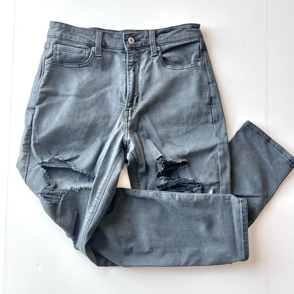 American Eagle Outfitters Denim - 🍒(A464) NWT American Eagle Mom Jean Stretch. Dark Gray. Size: 6/28W Short